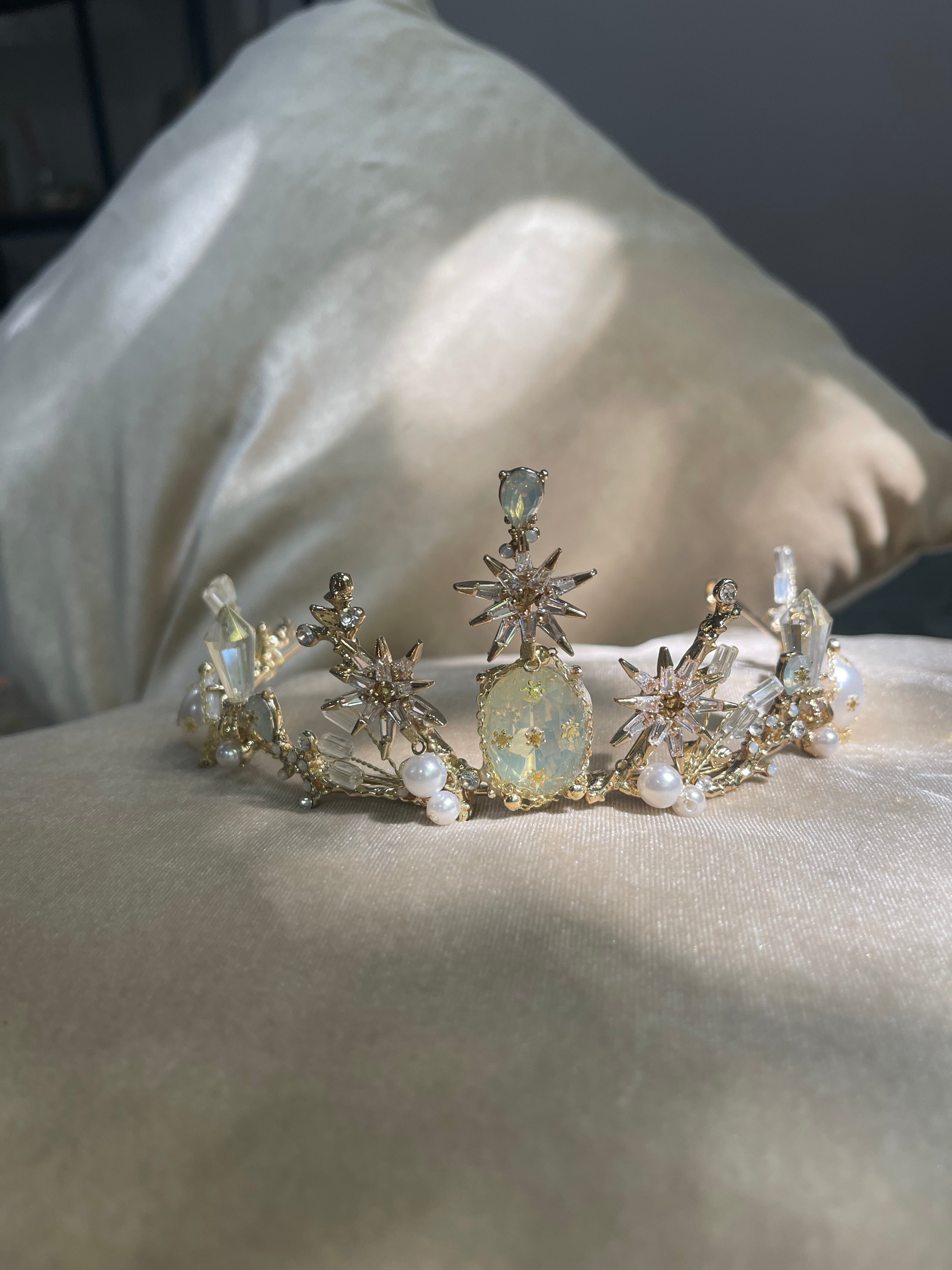 Celestial Star Crown, Wedding Headpiece in Gold & Crystal ~ Starlet
